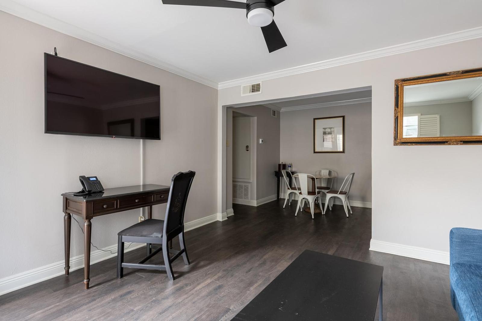French Quarter Suites Hotel New Orleans Eksteriør bilde